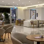 Plaza فندق 3*