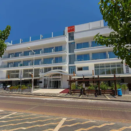 Hotel Plaza 3*