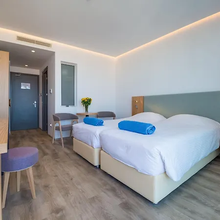 Plaza Hotel Protaras