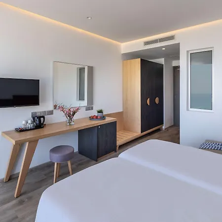 Plaza Hotel 3*
