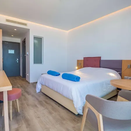 Plaza Hotel 3*
