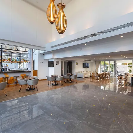 Hotel Plaza Protaras