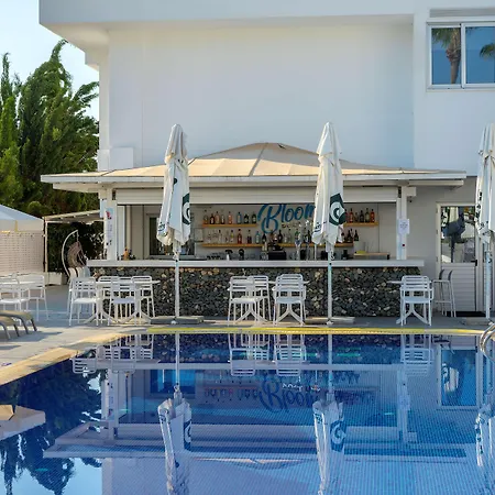 Plaza 3* Protaras