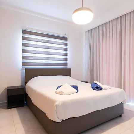 Hotel Plaza 3*