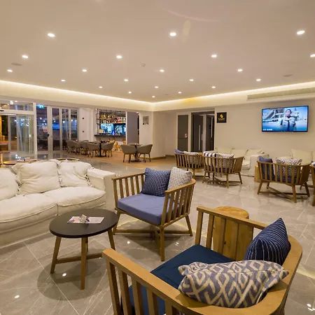 Plaza Hotel Protaras