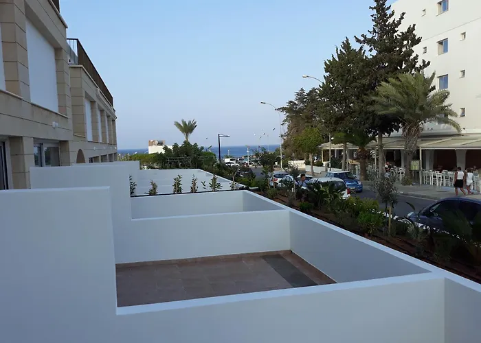 πλάζα Ξενοδοχείο 3*