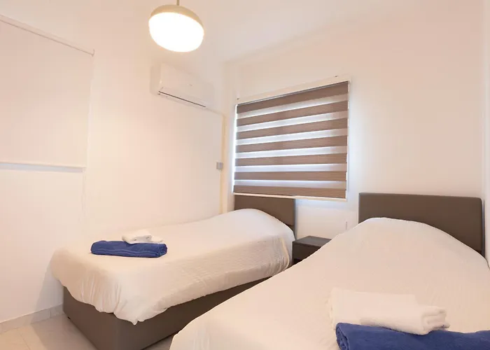 πλάζα Πρωταράς