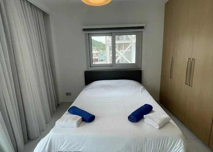 πλάζα Πρωταράς