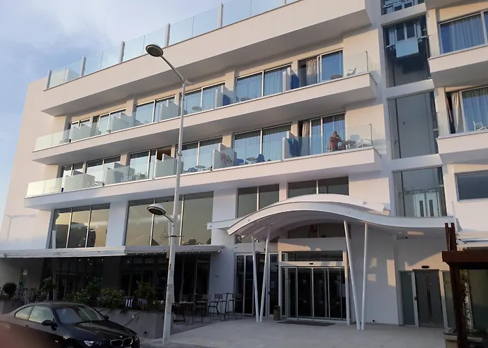 Ξενοδοχείο πλάζα 3*