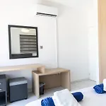 מלון Plaza