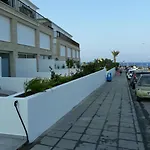 Plaza מלון